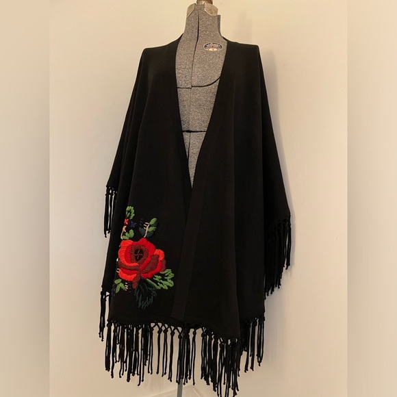 Embroidered Shawl - Picture 3 of 8